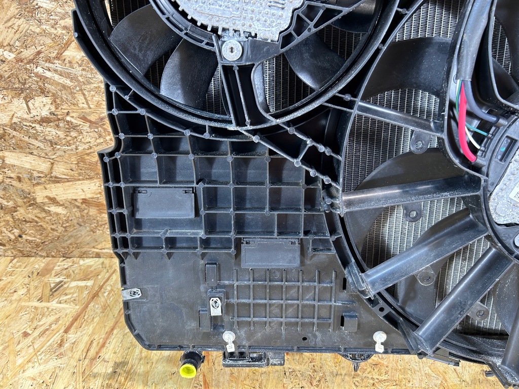 фото №8, Комплект радиатор радиатор вентилятор range rover sport l494 2.0 гибрид