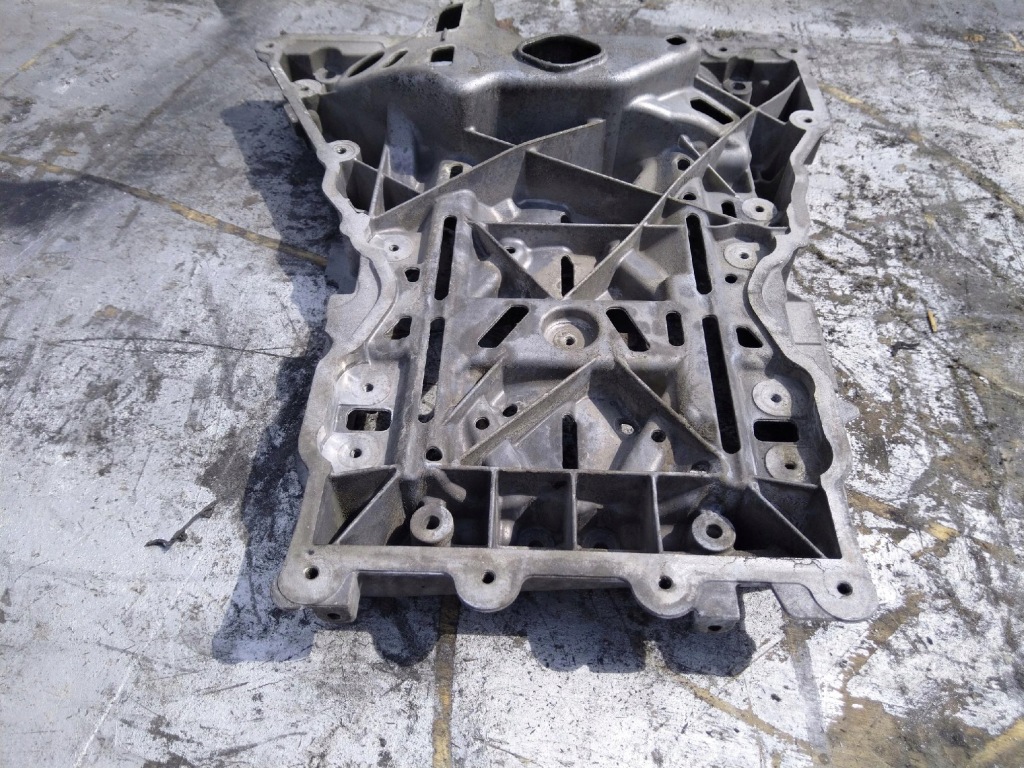 Поддон масляная mercedes benz 6510141602 с Разборки