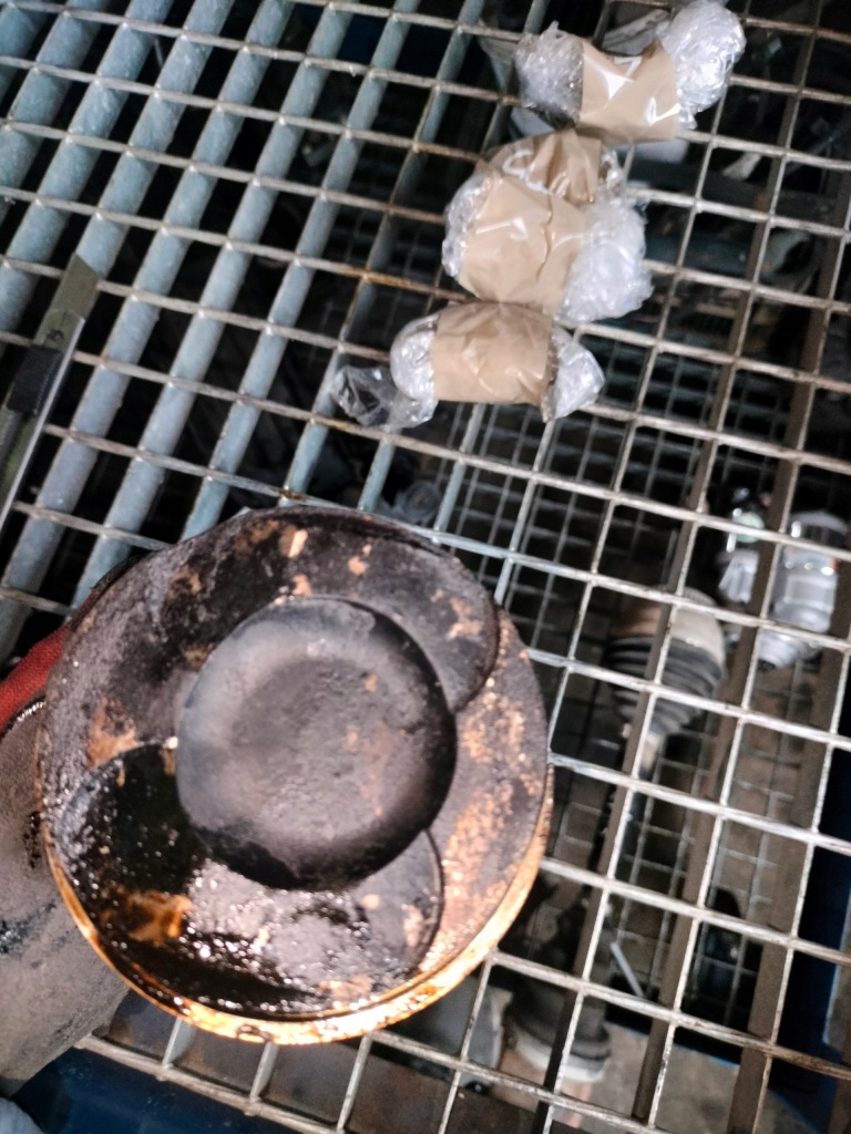 фото №8, Bmw e60 e61 поршень шатун n53 3.0i комплект