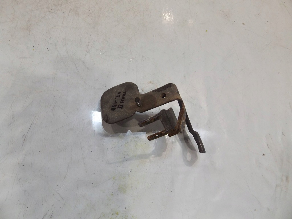 фото №1, Yaris ii 1,3 кронштейн трубопровод