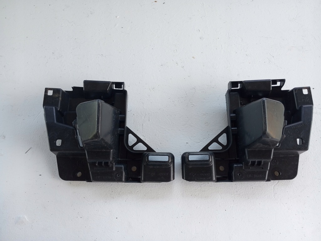 фото №1, Напрямна бампера задня peugeot rifter opel combo e 9816808080 9816808180