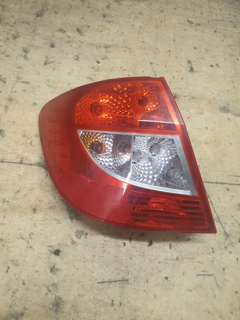 фото №1, Renault thalia ii лампа лівий задня 8200700046
