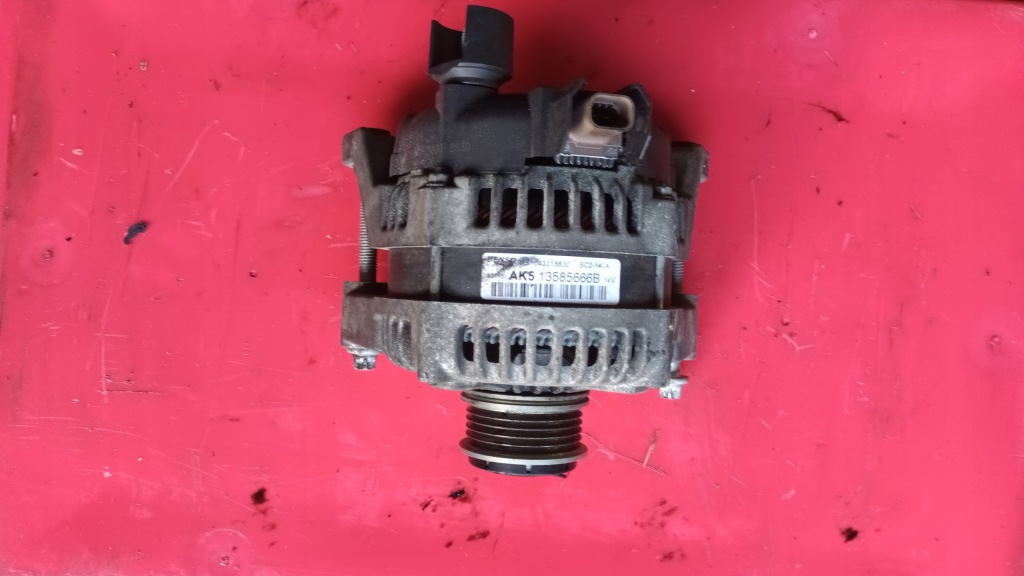 Купити Генератор opel corsa 13585666b