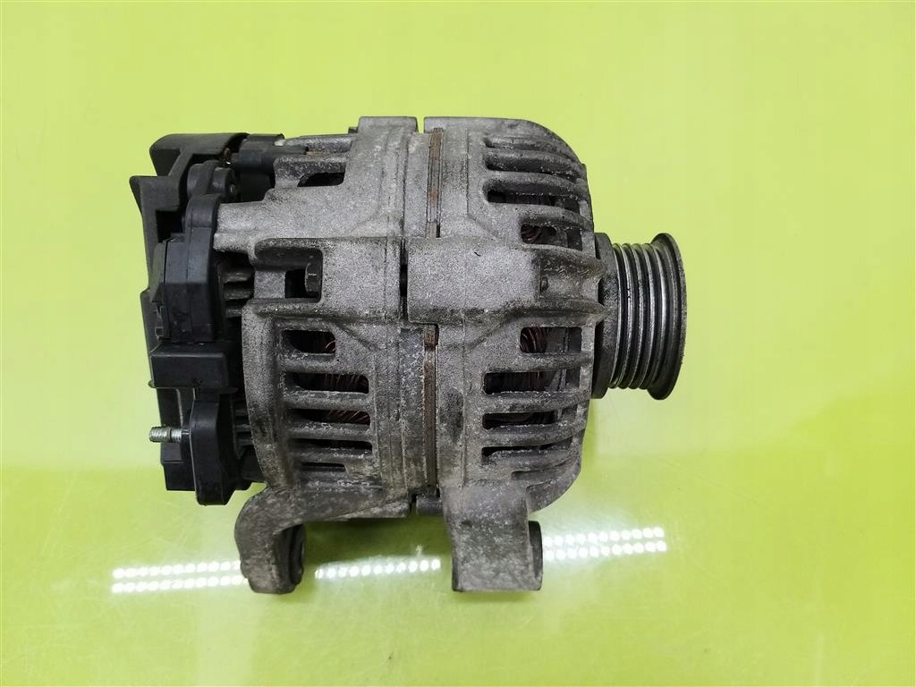 Генератор opel corsa c 2000-2006 1,0 бензин 0124225022 09133599 оригинал с Разборки