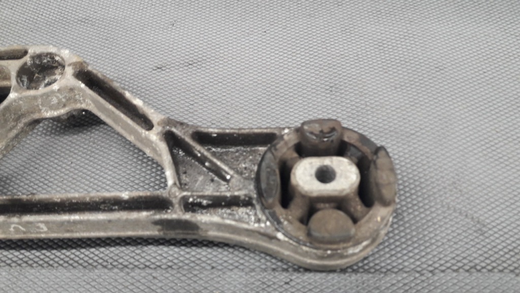 фото №3, 4e0599285 опора мост audi a8