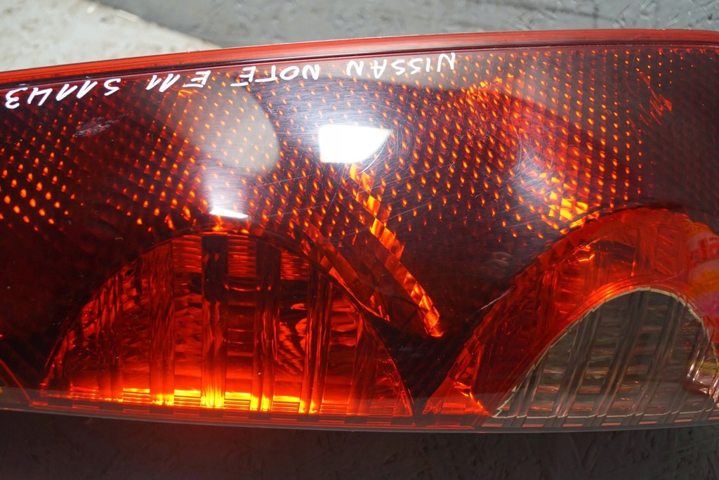 фото №10, Лампа правий задня nissan note e11 lift s1143