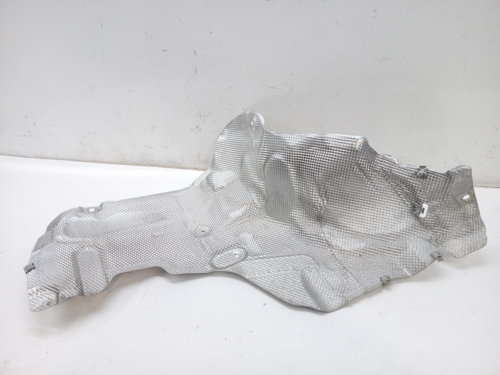 фото №1, Mercedes e w213 защита тепловая a2136823200