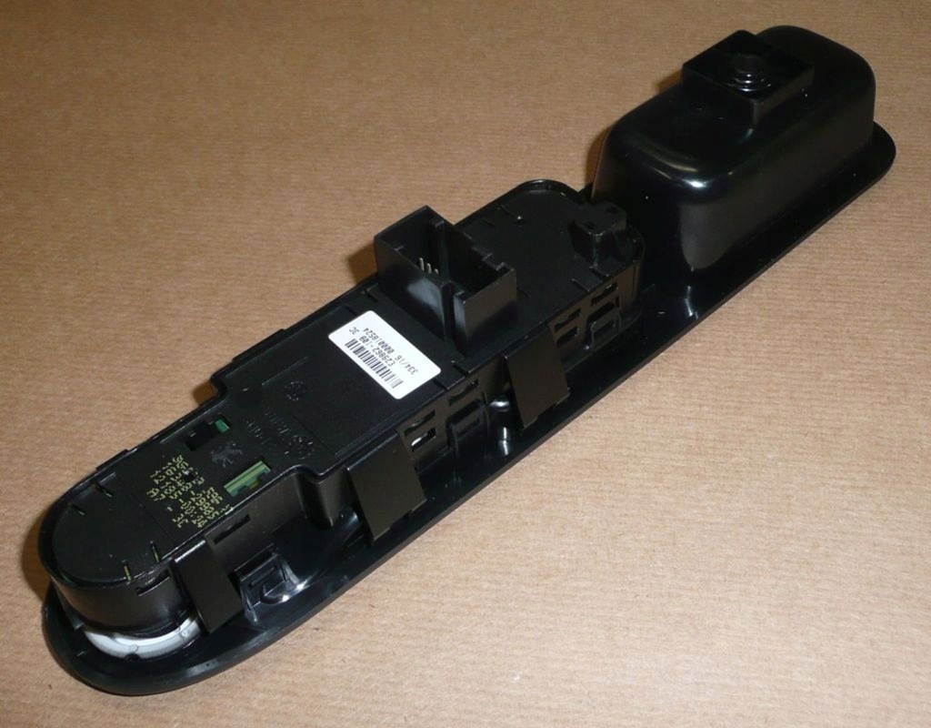 фото №5, Кнопка подъемник стекла p 207