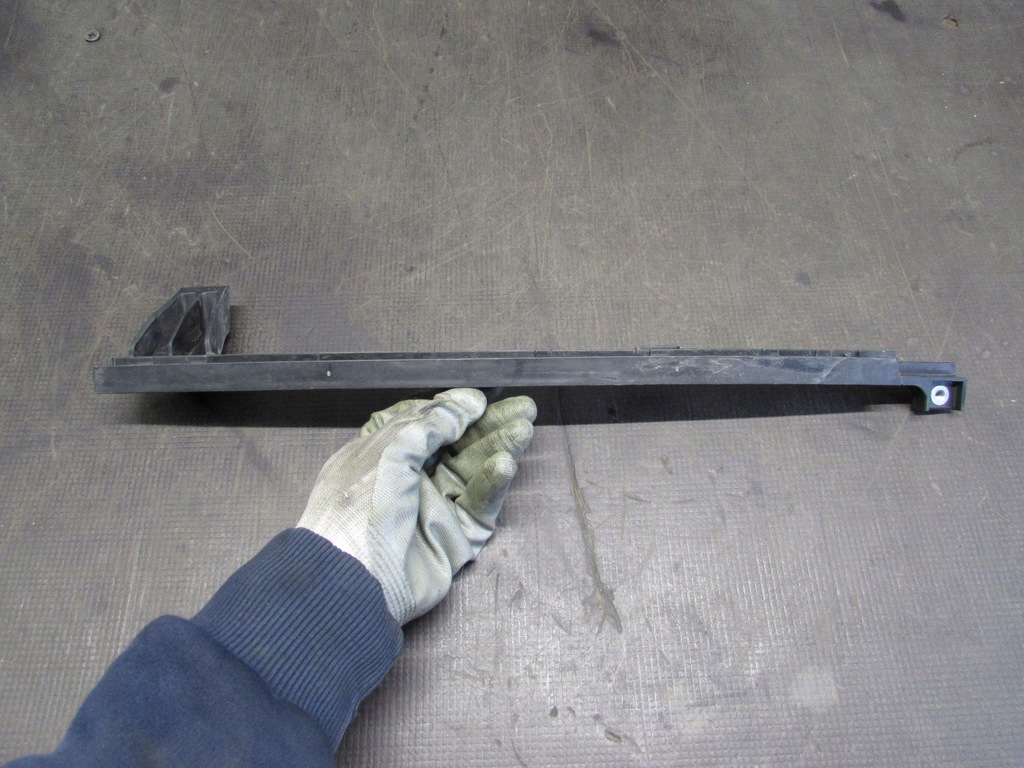 фото №15, Направляющая стекло левый задняя kia venga 09-15r 83535-1p000