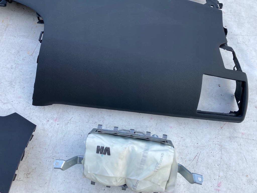 фото №6, Toyota avensis t27 приборная панель приборная панель консоль подушки безопасности