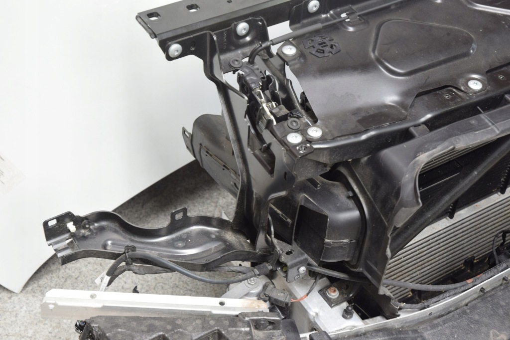 фото №8, Капот радиатор pas усилитель бампер крылья bmw x6 g06 m-pakiet a300