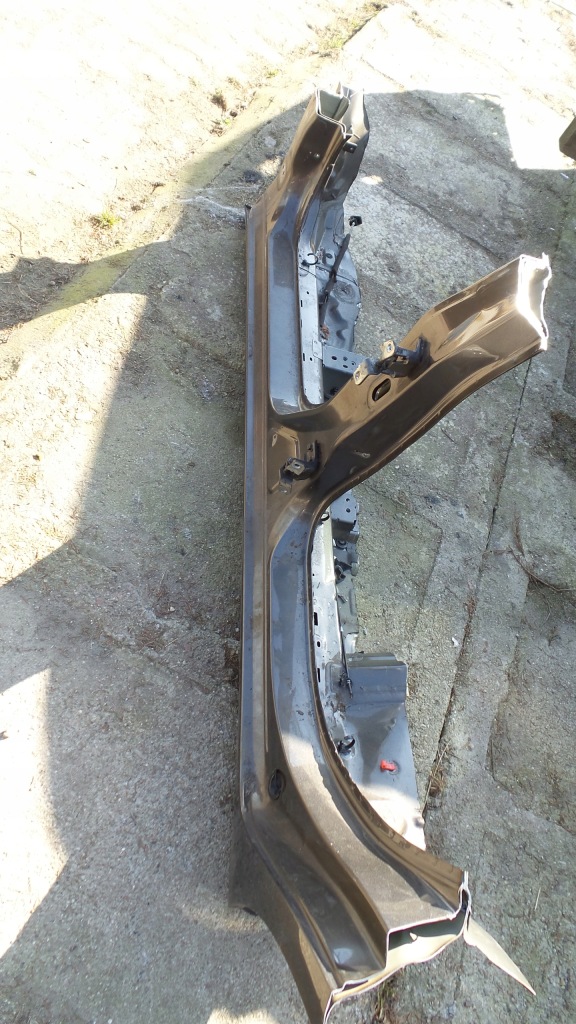 Купити Поріг лівий mazda 3 3 2018 рестайлінг  хетчбек стійку  42s