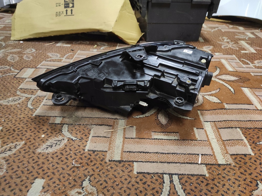 фото №10, Audi a3 8v lift лампа правая matrix 8v0941036