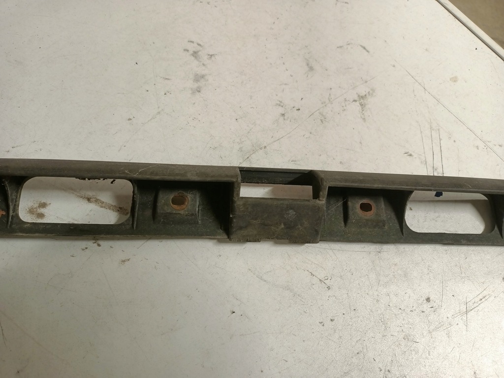 фото №6, Накладка молдинг крышки багажника vw golf 2 ii 191827577b