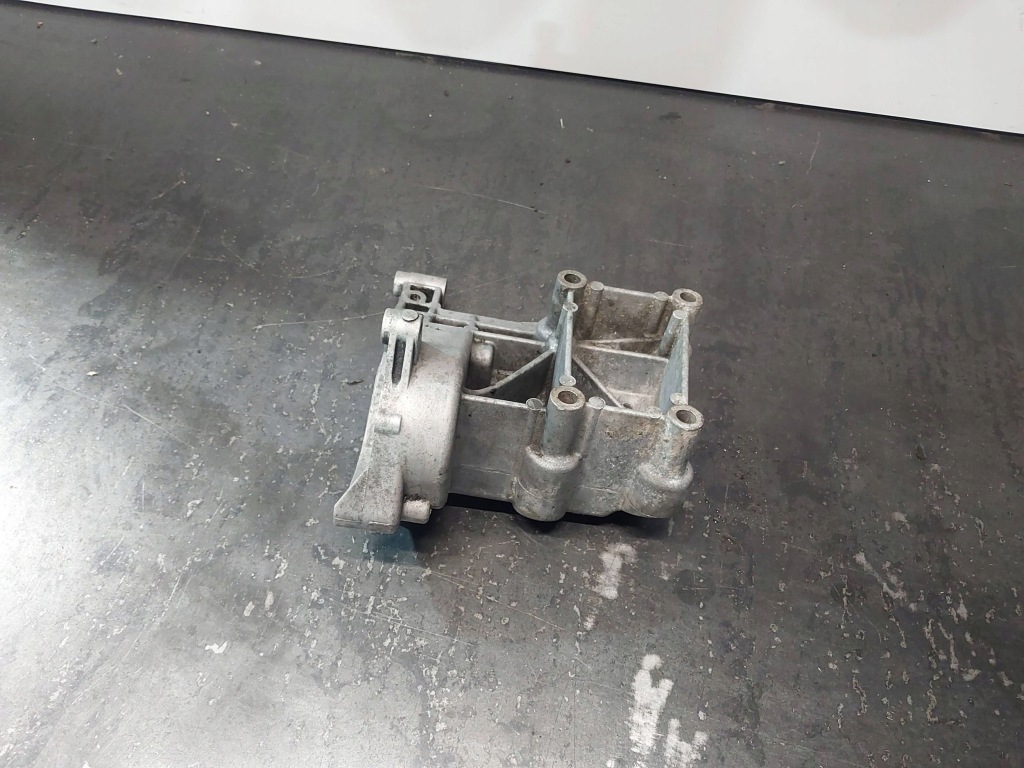 Кронштейн компрессора кондиционера bmw 3 e46 316i 1.9 m43tub19 194e1 1433507 Оригинал