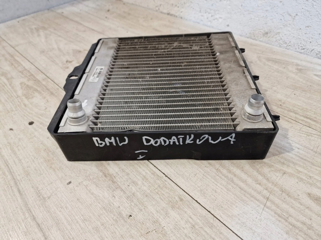 Bmw оригинальный номер 17117806190 радиатор воды с Разборки