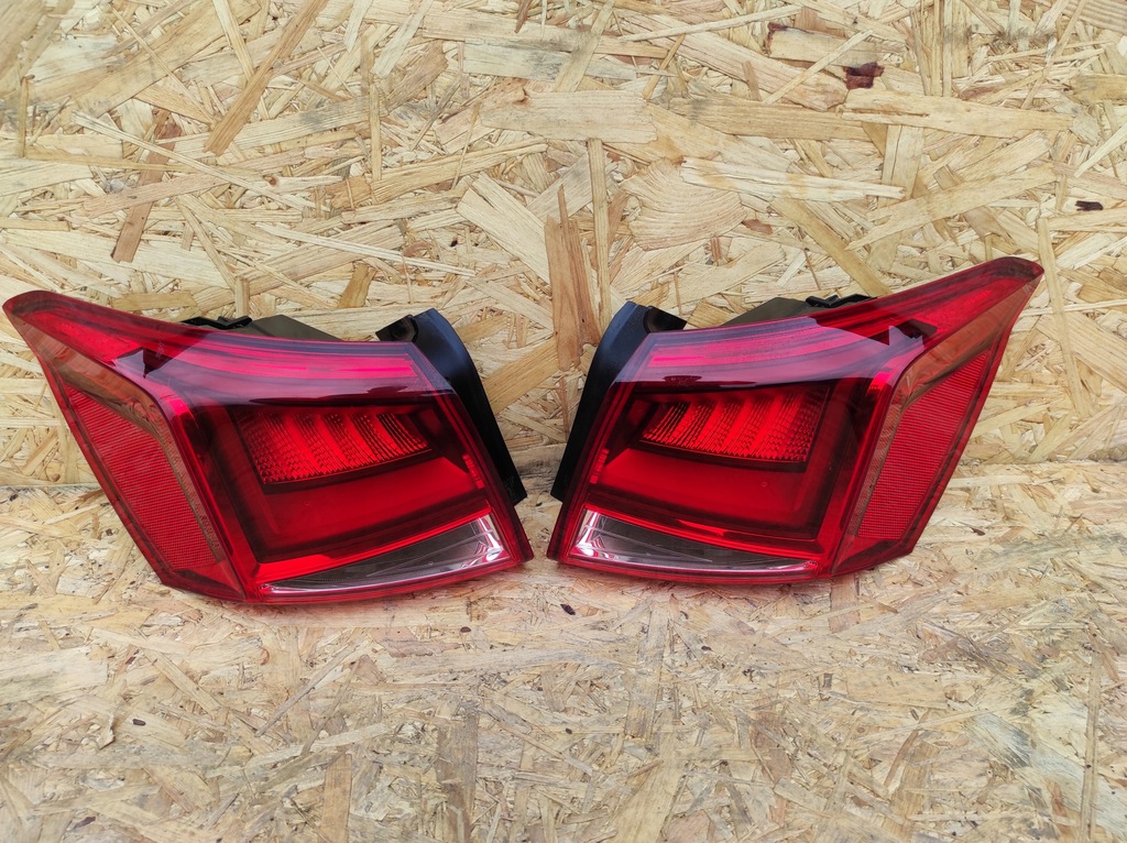 фото №1, Лампа задняя левая правая seat arona