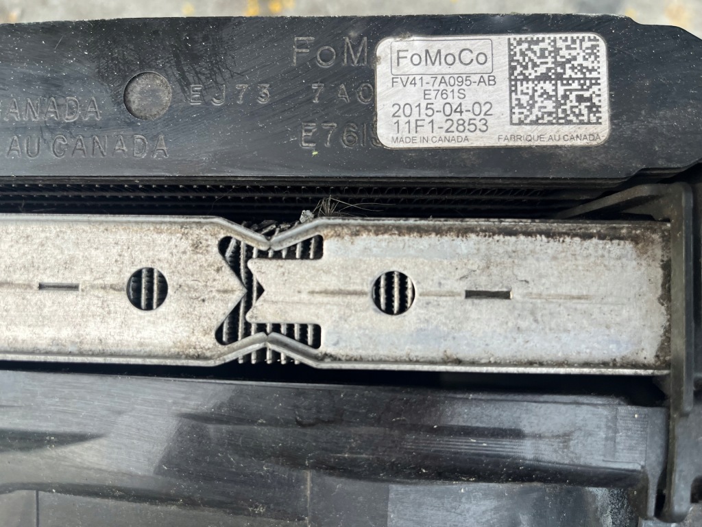 Ford c-max mk2 рестайлінг  2.0 tdci радіатор води кондиціонера вентилятор Зі Шроту