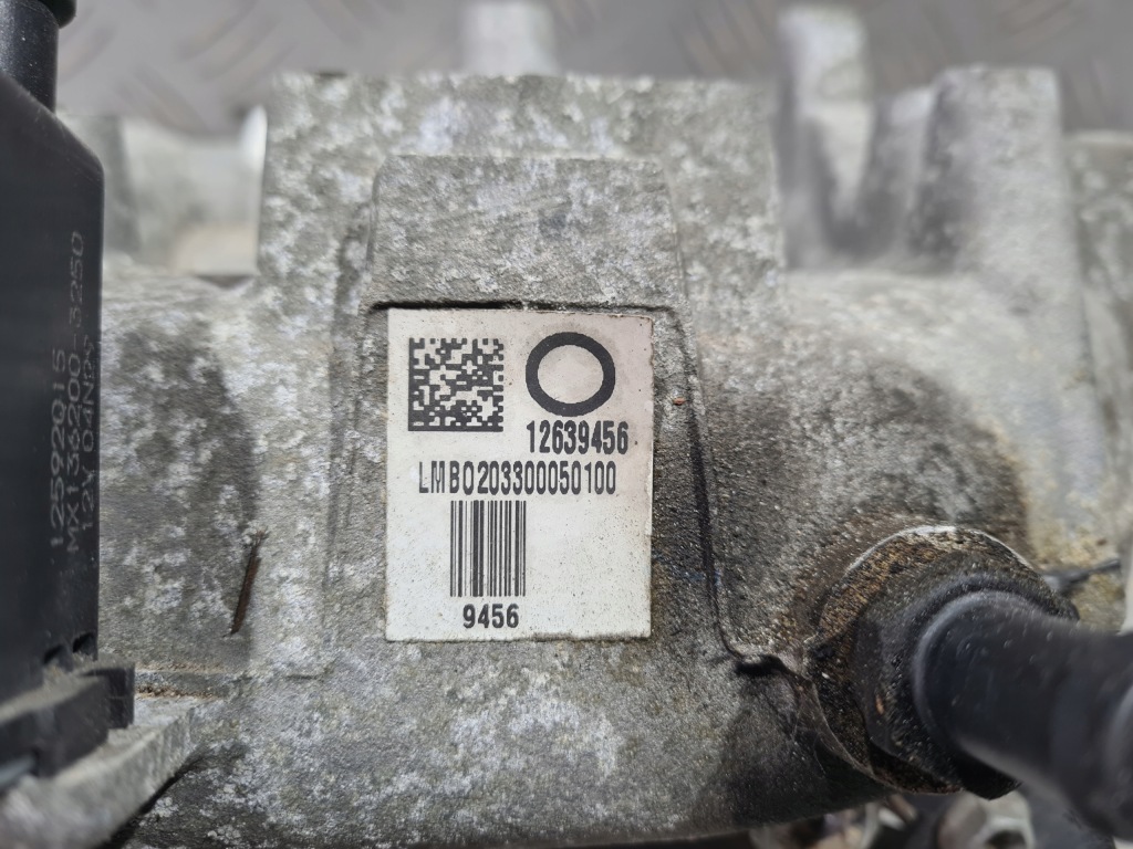 Коллектор впускной  клапан opel insignia a astra j 2.0 turbo a20nht с Разборки