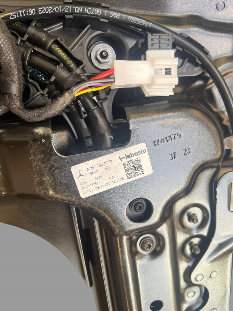 фото №13, Дах панорама люк mercedes a2477800801