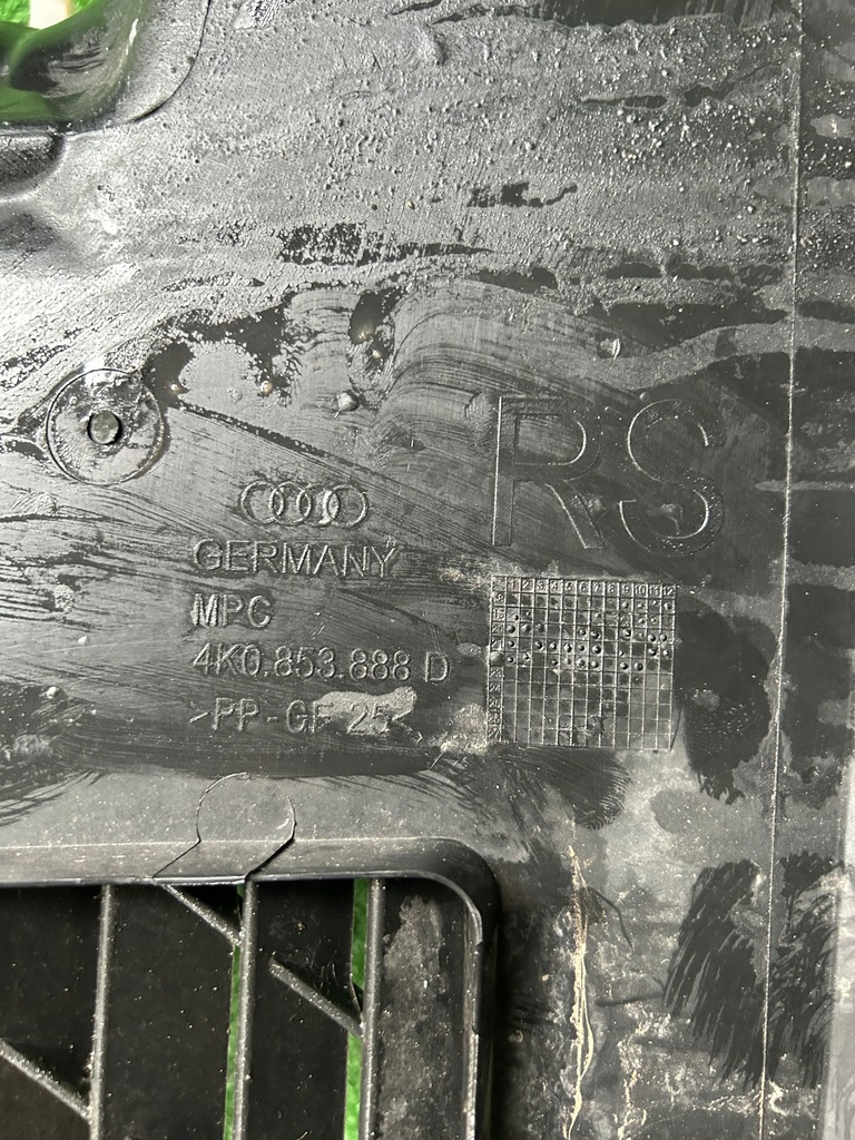 фото №5, Audi rs6 rs7 4k c8 подкрылок правое треугольник