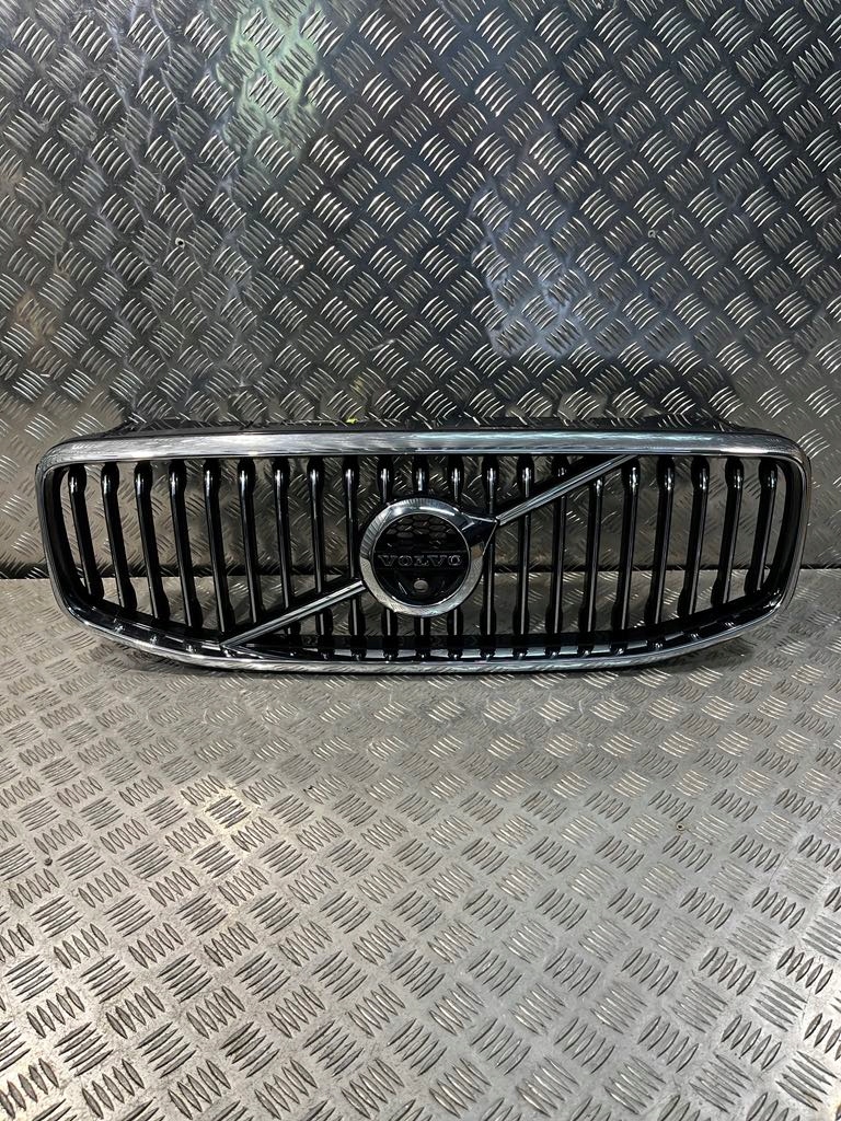фото №4, Решітка радіатора решітка радіатора volvo xc60 ii 31457465