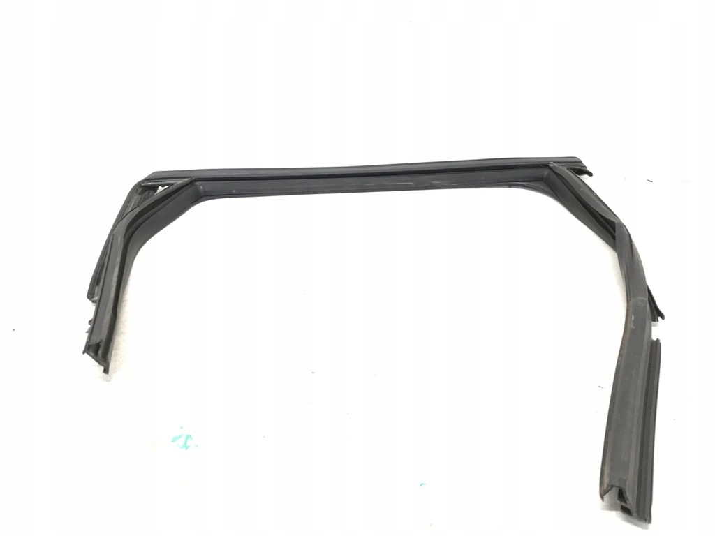 фото №1, Volvo v40 ii права прокладка na двері задня