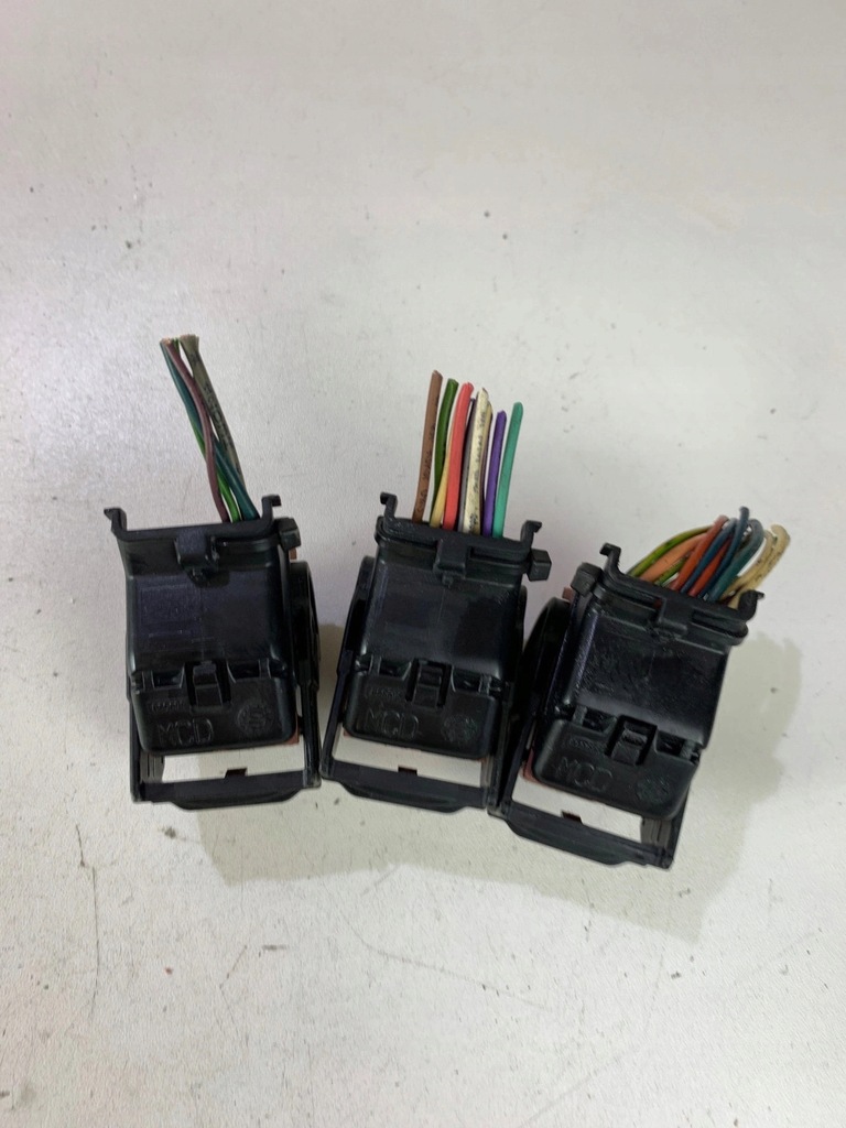 фото №5, Роз'єми штекер колодка коробка запобіжників bsm r09 peugeot 207 citroen c