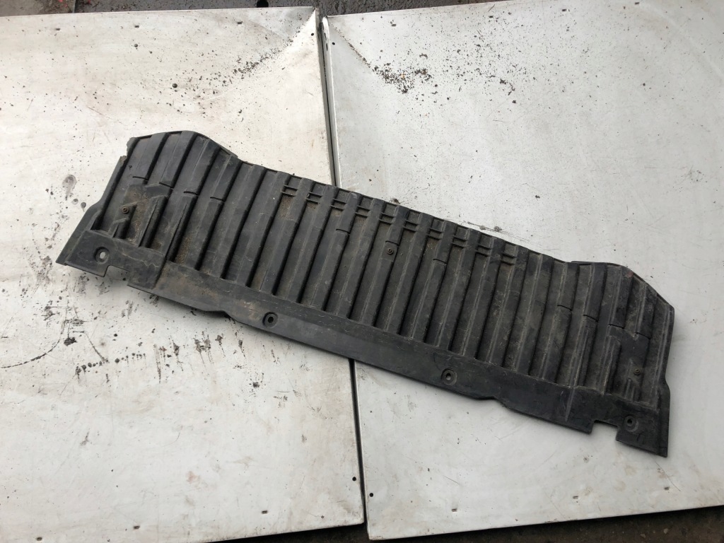 Купить Audi a5 8t0807233 плита защита пол бампер