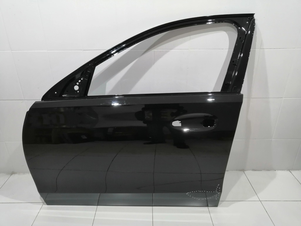 фото №1, Дверь левая передние перед mercedes w206