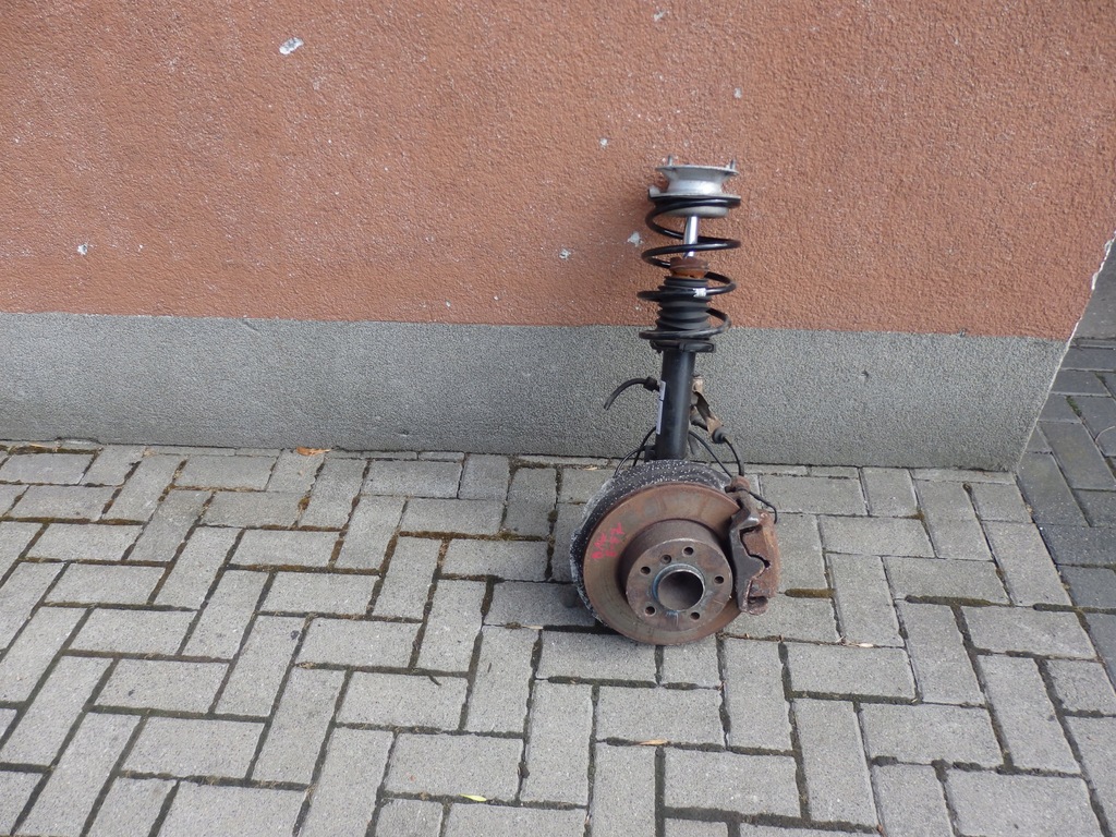 фото №1, Підвіска амортизатор ступиця mcperson bmw e87 ліва сторона