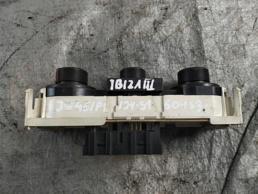 фото №11, Панель кондиціонера обдув seat ibiza iii 02-08r 6l0819045a