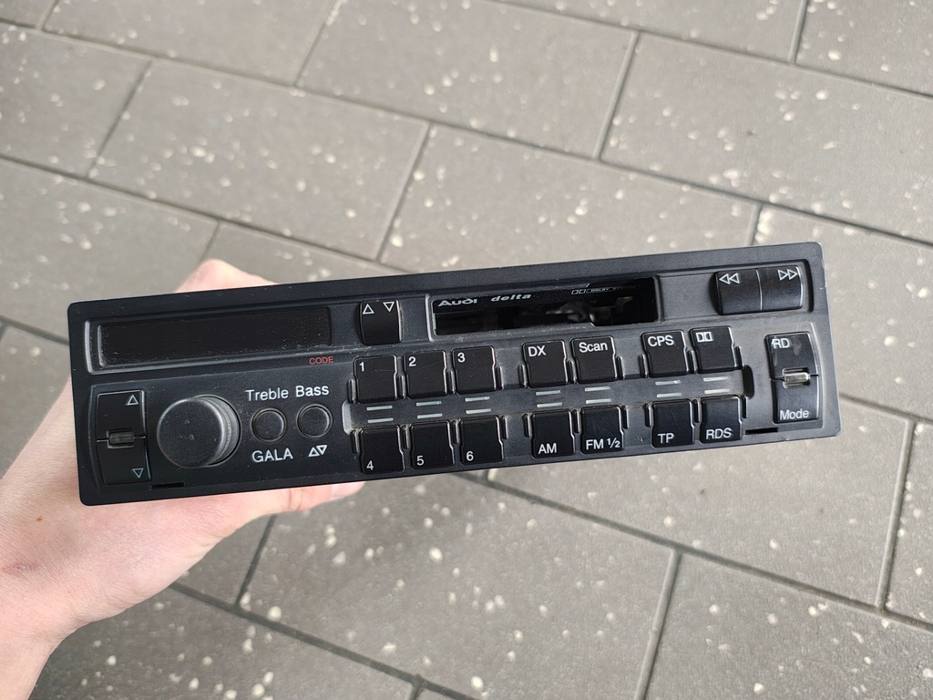 фото №1, Радио радиопроигрыватель заводской audi a8 d2 1994-2002 4d0035192a