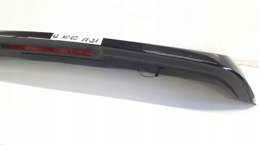 фото №3, Volvo xc-40 2017-2021 спойлер крышки