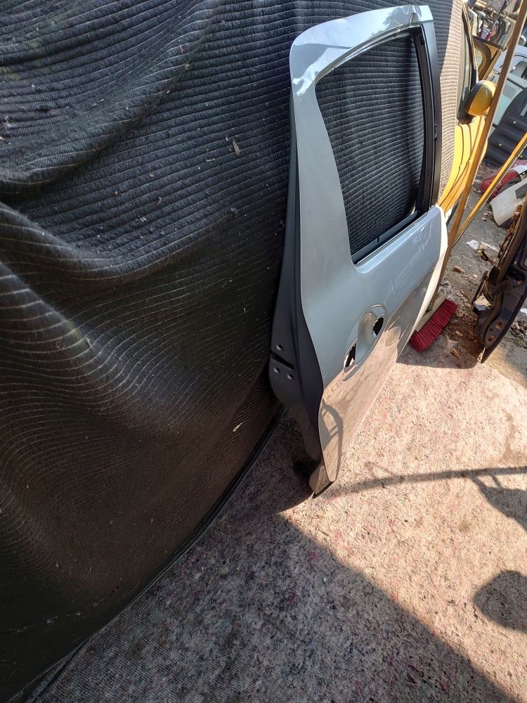 фото №7, Toyota yaris iii 11-17 дверь правый задняя задние