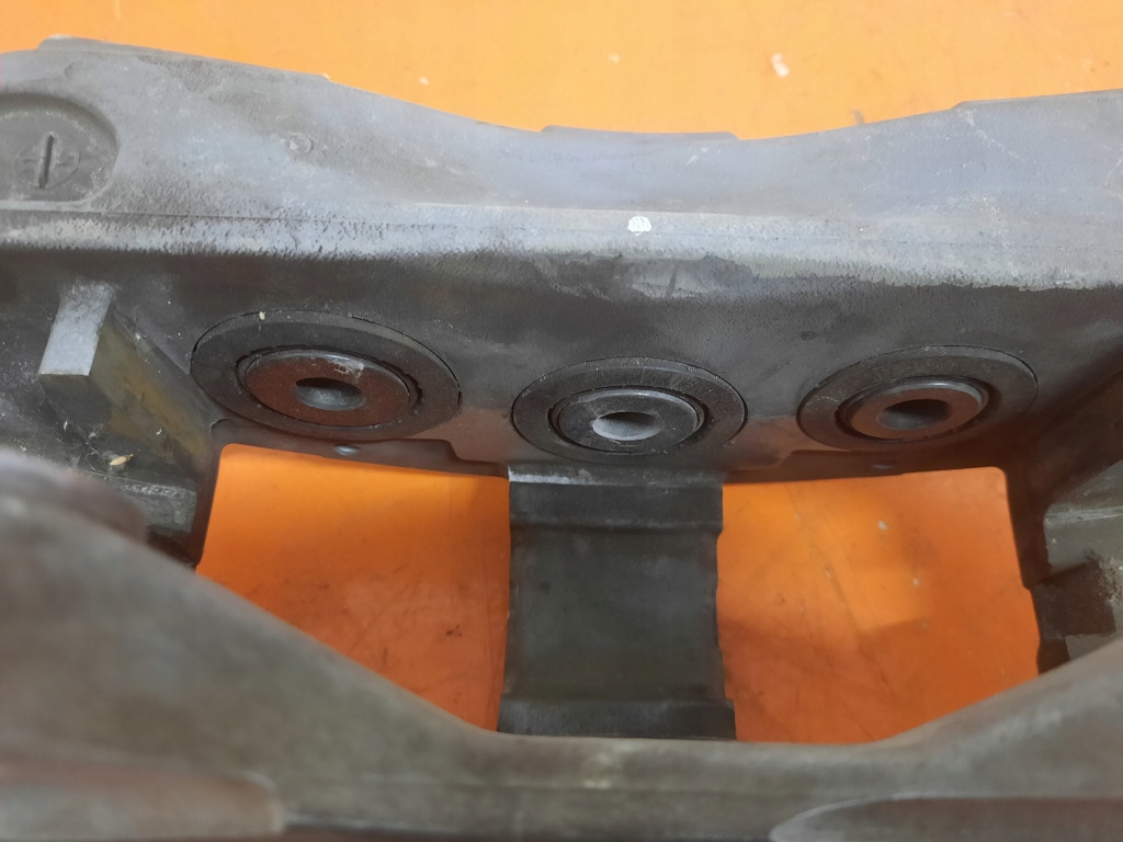 Mercedes 415x33 big brake amg суппорт тормозной перед левое  20e1510300 Недорого