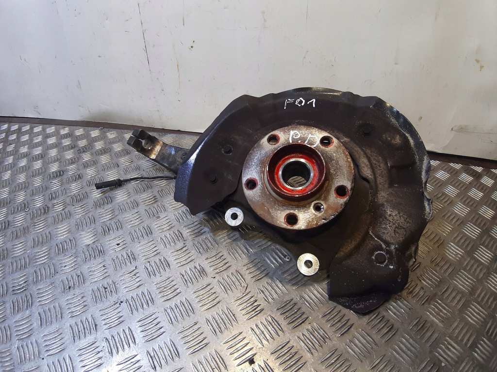 фото №1, Bmw 7 f01 f02 f03 f04 2012 поворотный кулак