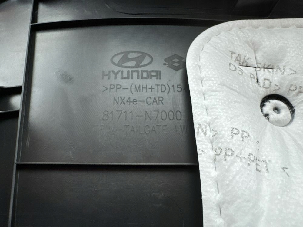 фото №10, Hyundai tucson iv nx4 2024 обшивка крышки задний багажника i другое элементы