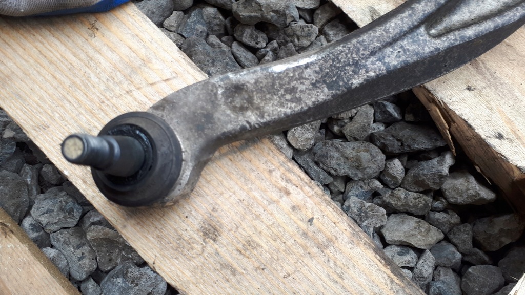 фото №10, A4 b8 a5 q5 рычаг передний левый перед 8k0407695e