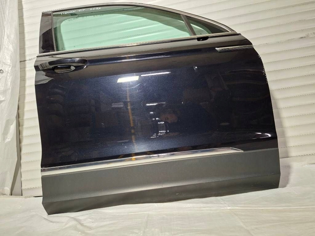 Купити Vw tiguan allspace 2018 дверей передні задні праве  перед задні чорний lc9x