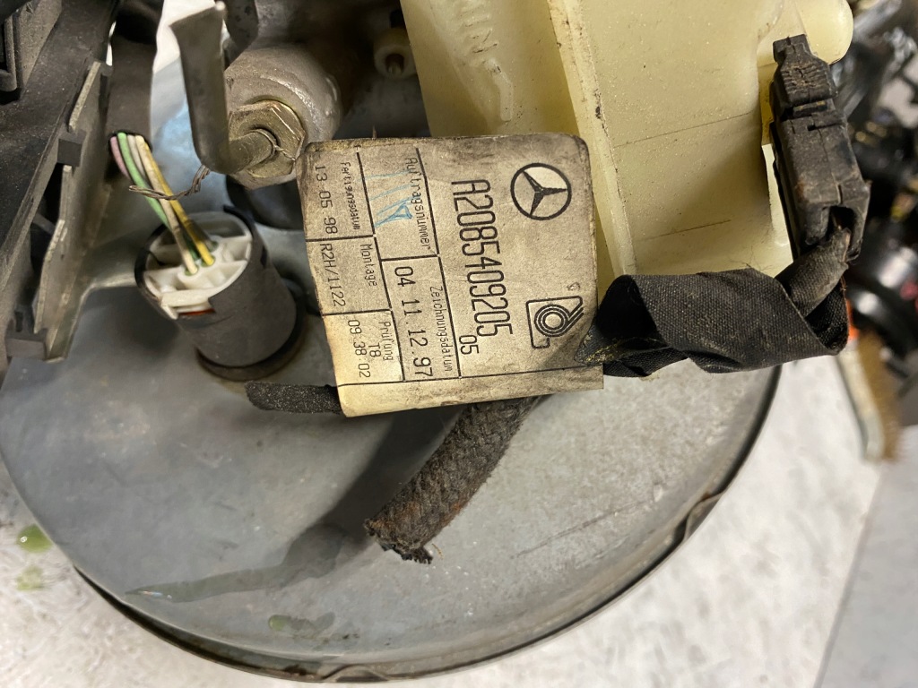 Усилитель тормозов тормозные mercedes w210 w208 2.0 benz 4305730 a0255454732 Недорого