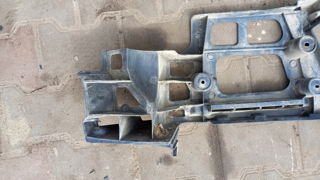 фото №4, Направляющая бампера правый задняя peugeot 407 kombi