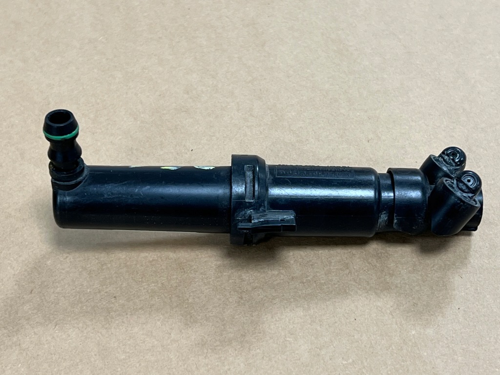 фото №1, Audi q5 8r омыватель фара правый 8r0955102