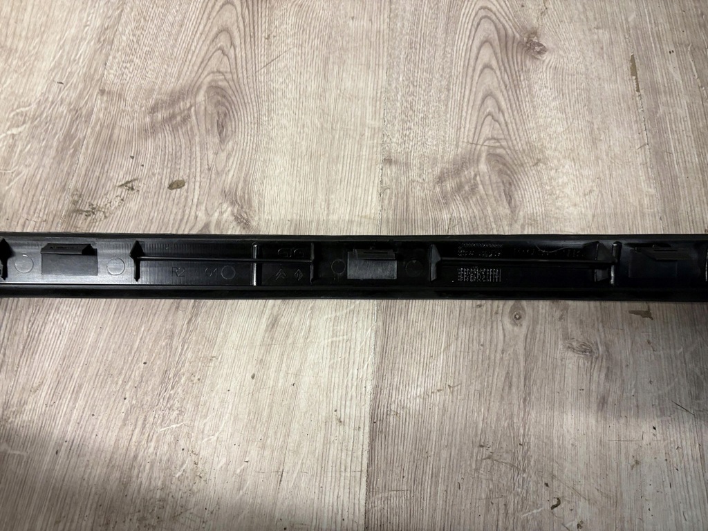 фото №9, Citroen c5 iii молдинг стекло лобовое правая 9659145880