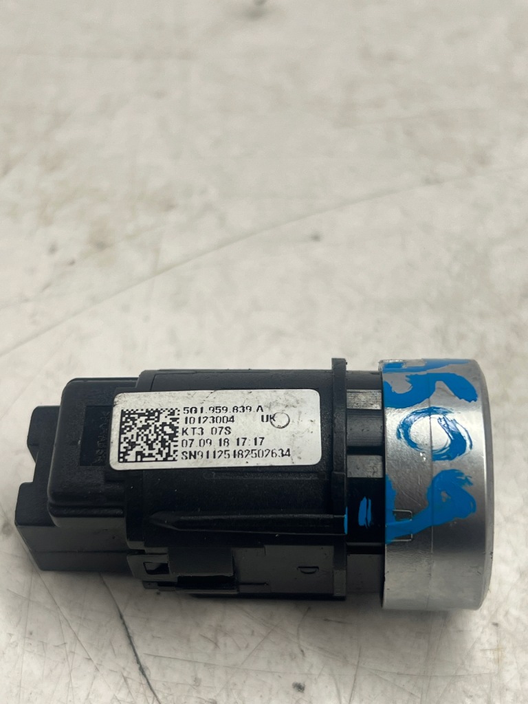 фото №2, Vw arteon liftback 2,0 tdi 147kw 2022 r кнопка запуск стоп 3g1959839a