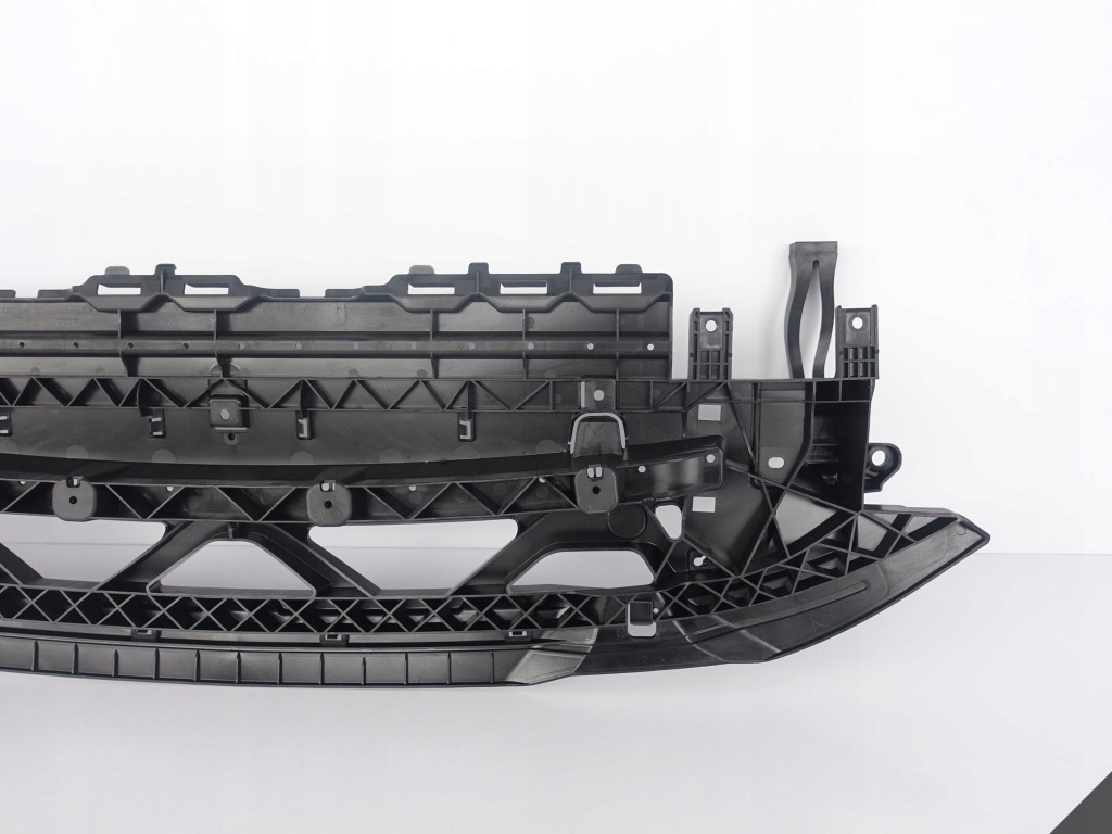 Porsche macan 95b 2 рестайлінг  21-24 підсилювач кронштейн накладка плита перед Доставка