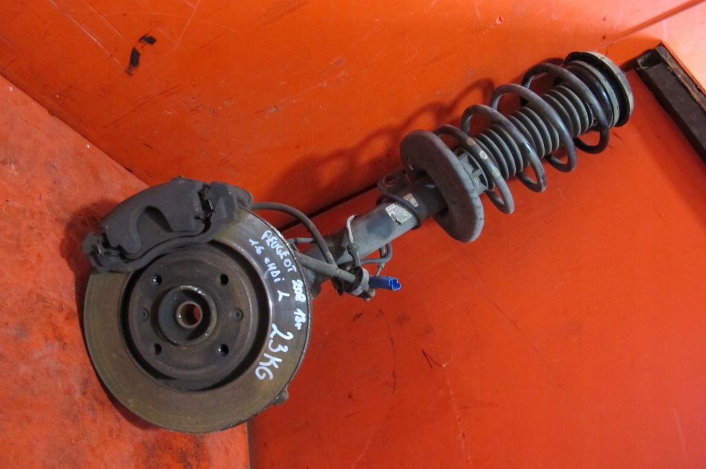 фото №1, Peugeot 208 i 1 1.6 ehdi 9hp поворотный кулак амортизатор левая перед передняя p54