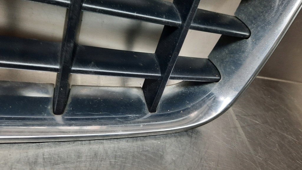 фото №7, Решітка радіатора решітка радіатора 8620641 volvo xc90 02-14r пошкоджений