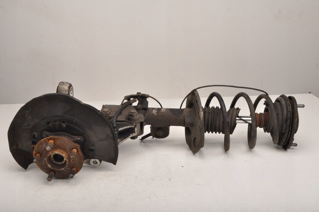 фото №1, Toyota prius iii амортизационная стойка правый перед передний 48510-47131