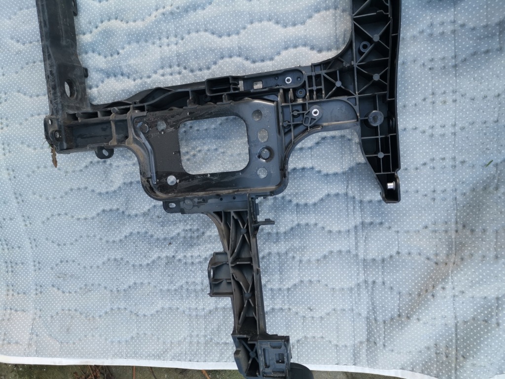 фото №14, Hyundai i30 iii 3 17r- pas передний усилитель